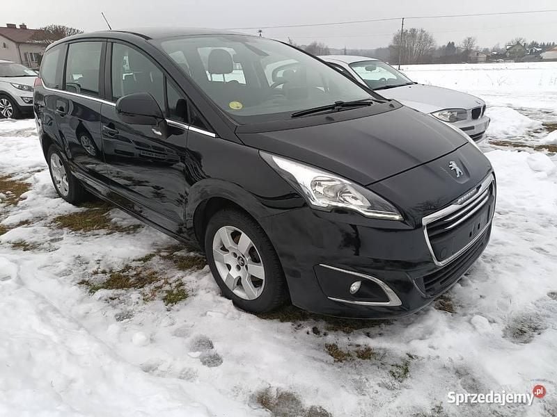 Używany Peugeot 5008 2015 Czarny Minivan