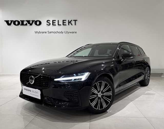 Czarny Używany 2025 Volvo V60 Kombi | 214 900 zł - Obraz 1/4