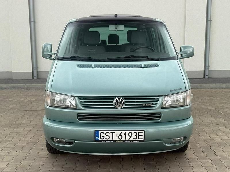 Używany VW Multivan 102 KM (75 kW) 2001 Seledynowy Van