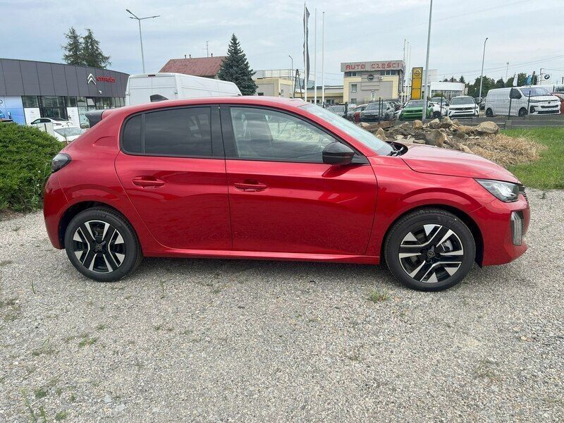 Używany Peugeot 208 Allure 100 KM (73 kW) 2024 Czerwony (metalik) Hatchback
