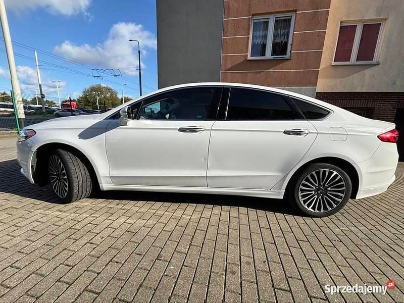 Używany Ford Fusion Titanium 2017 Biały Sedan/Limuzyna