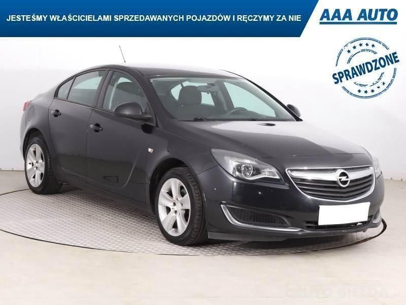 Czarny Używany 2015 Opel Insignia | 37 999 zł (Uczciwa cena) - Obraz 1/4