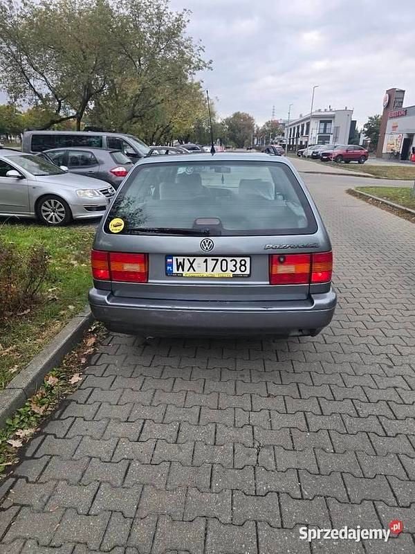 Szary Używany 1993 VW Passat Kombi | 5700 zł - Obraz 1/4
