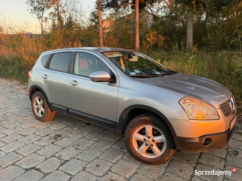Używany Nissan Qashqai 2007 Srebrny SUV