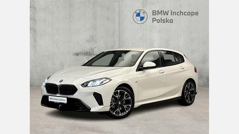 Biel alpejska Używany 2024 BMW 116 Shadowline Hatchback | 129 900 zł - Obraz 1/3