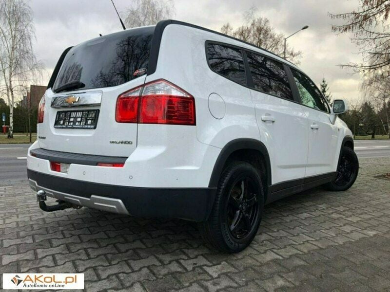 Biały Używany 2011 Chevrolet Orlando Sedan/Limuzyna | 29 990 zł (Uczciwa cena) - Obraz 1/4