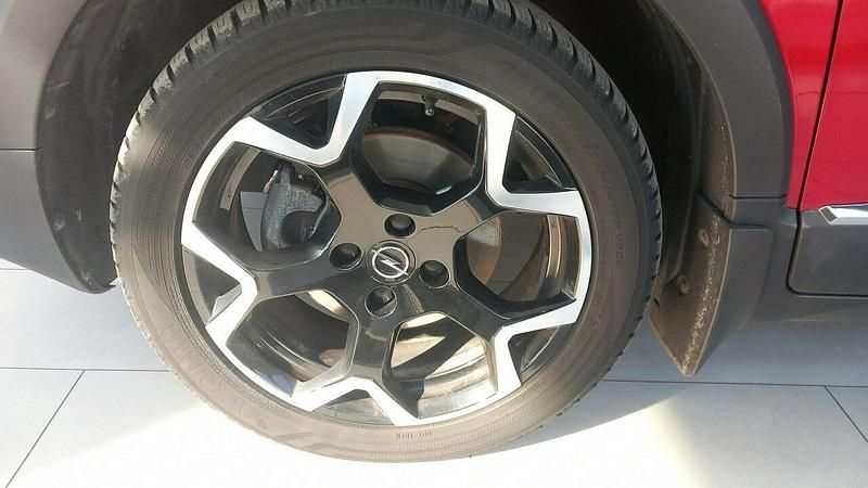 Używany Opel Crossland X Elegance 130 KM (95 kW) 2020 Wiśniowy SUV