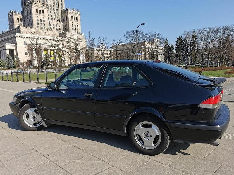 Używany Saab 9-3 1998 Czarny Coupe