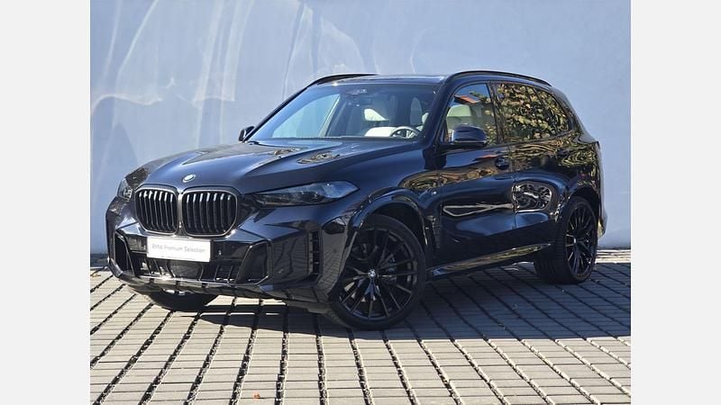 Czarny carbon m metalizowany Używany 2023 BMW X5 Comfort Edition SUV | 399 900 zł (Drogi) - Obraz 1/3