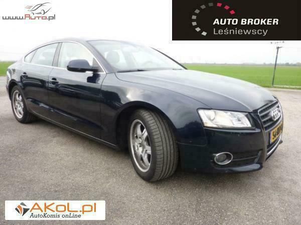 Niebieski ciemny Używany 2010 Audi A5 Coupe | 71 500 zł - Obraz 1/4