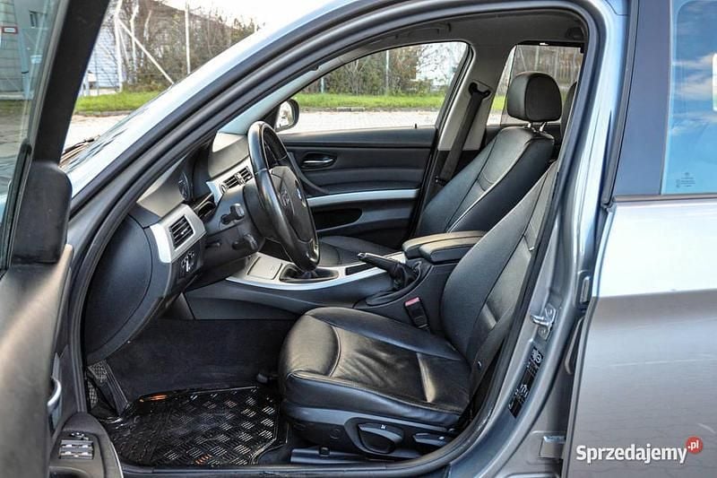 Używany BMW 320 2011