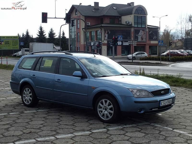 Używany Ford Mondeo 116 KM (85 kW) 2002 Niebieski Sedan/Limuzyna