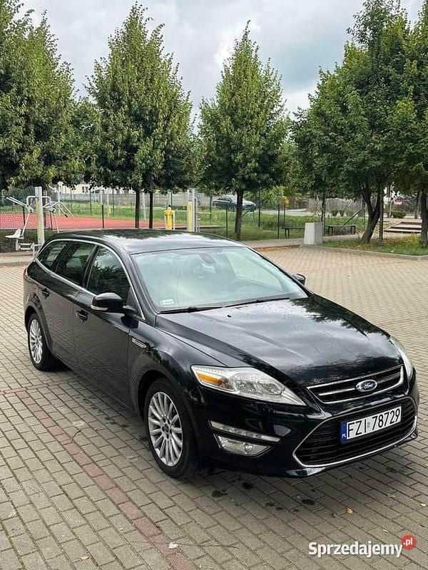 Używany Ford Mondeo 163 KM (119 kW) 2011 Czarny Kombi