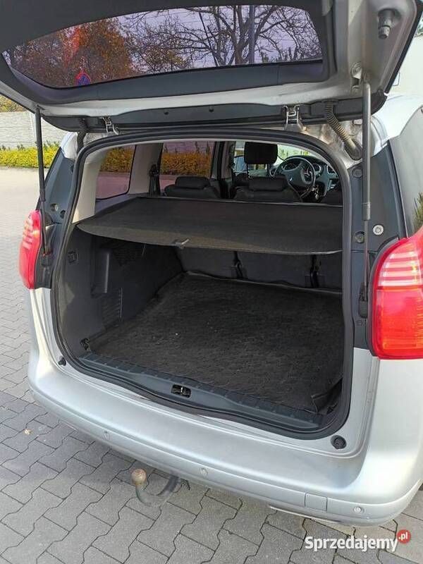 Używany Peugeot 5008 2010 Minivan