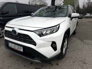 Biały Używany 2019 Toyota RAV4 Hybrid SUV | 144 900 zł - Obraz 1/4