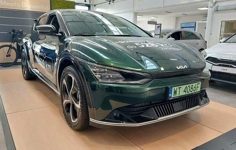 Używany Kia EV6 168 kW (229 KM) 2022 Zielony ciemny (metalik) SUV