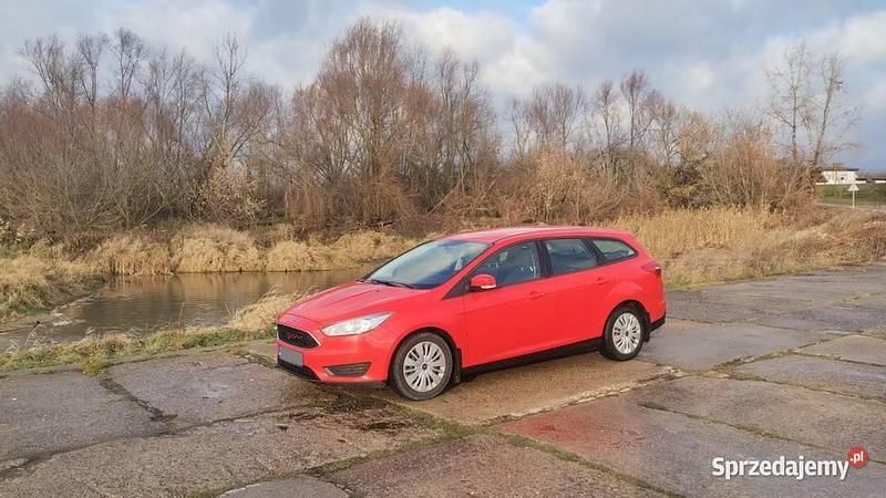 Używany Ford Focus 105 KM (77 kW) 2018 Czerwony Kombi