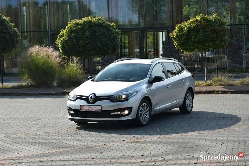 Używany Renault Mégane GrandTour 110 KM (80 kW) 2016 Srebrny (metalik, perła) Kombi