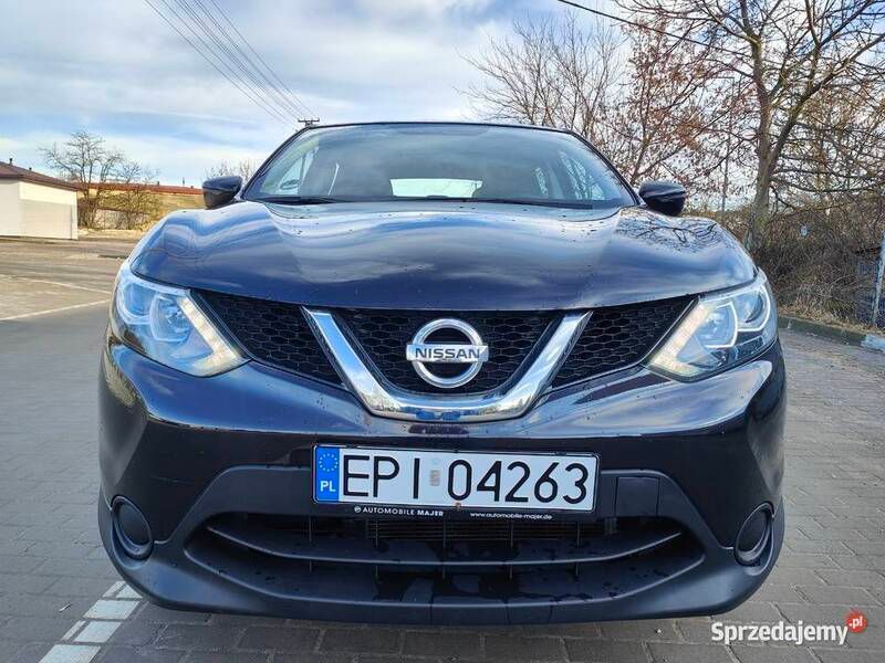 Fioletowy Używany 2016 Nissan Qashqai SUV | 39 000 zł (Super Cena) - Obraz 1/4