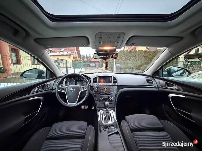 Używany Opel Insignia 2009 Czarny Kombi