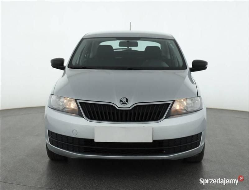 Srebrny Używany 2016 Skoda Rapid Hatchback | 16 499 zł (Uczciwa cena) - Obraz 1/4