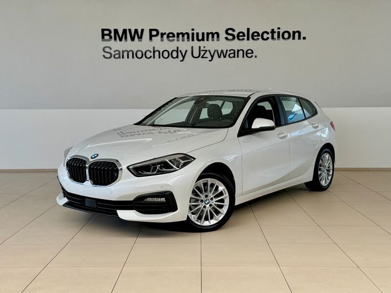 Biel mineralna metalizowany Nowe 2024 BMW 118 Advantage Hatchback | 119 000 zł (Dobra cena) - Obraz 1/3