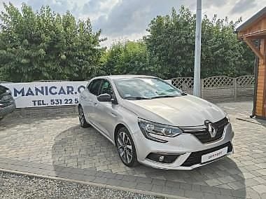Używany Renault Mégane IV 132 KM (97 kW) 2018 Srebrny (metalik) Sedan/Limuzyna