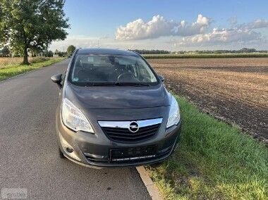 Używany 2013 Opel Meriva Minivan | 35 900 zł (Dość drogi) - Obraz 1/4