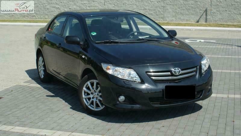 Używany Toyota Corolla 90 KM (66 kW) 2010 Czarny Sedan/Limuzyna