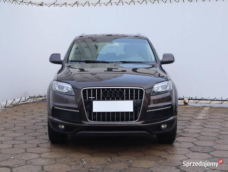 Używany Audi Q7 2012 Brązowy SUV
