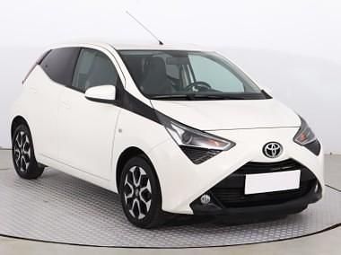 Biały Używany 2018 Toyota Aygo Hatchback | 39 999 zł (Dość drogi) - Obraz 1/4