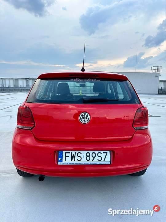 Czerwony Używany 2009 VW Polo Hatchback | 16 300 zł (Uczciwa cena) - Obraz 1/4