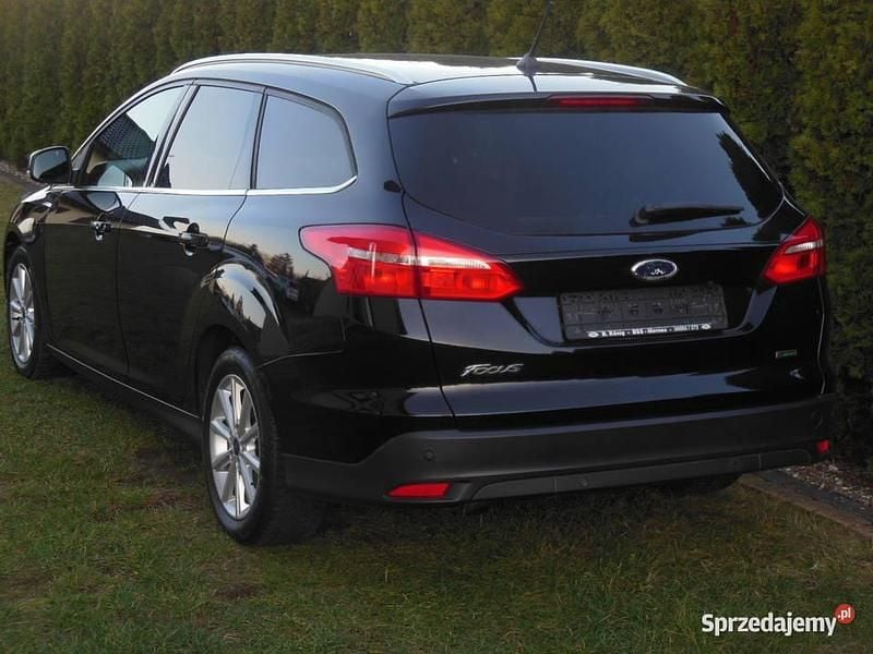 Czarny Używany 2017 Ford Focus Titanium Kombi | 26 900 zł (Super Cena) - Obraz 1/4