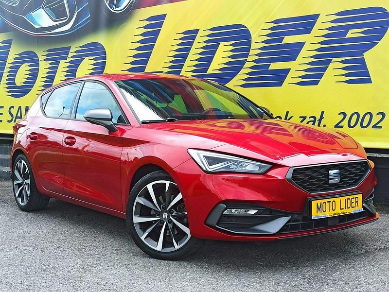 Bordowy Używany 2021 Seat Leon Hatchback | 99 900 zł (Drogi) - Obraz 1/4