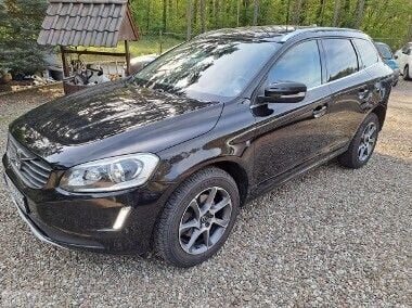 Czarny Używany 2015 Volvo XC60 SUV | 59 900 zł (Uczciwa cena) - Obraz 1/4