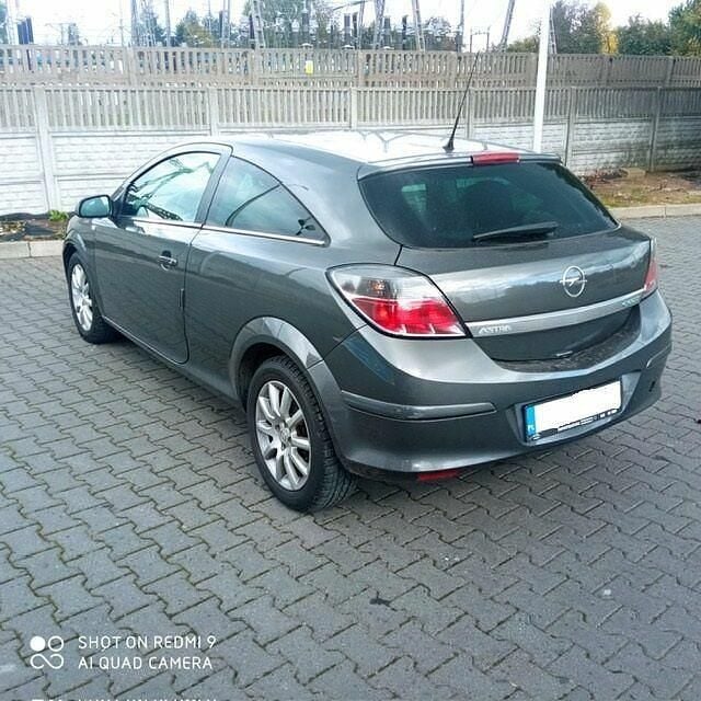 Szary Używany 2009 Opel Astra GTC Coupe | 10 900 zł (Super Cena) - Obraz 1/4