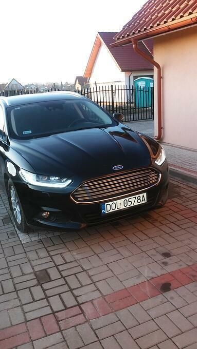 Używany Ford Mondeo 2016 Czarny Kombi