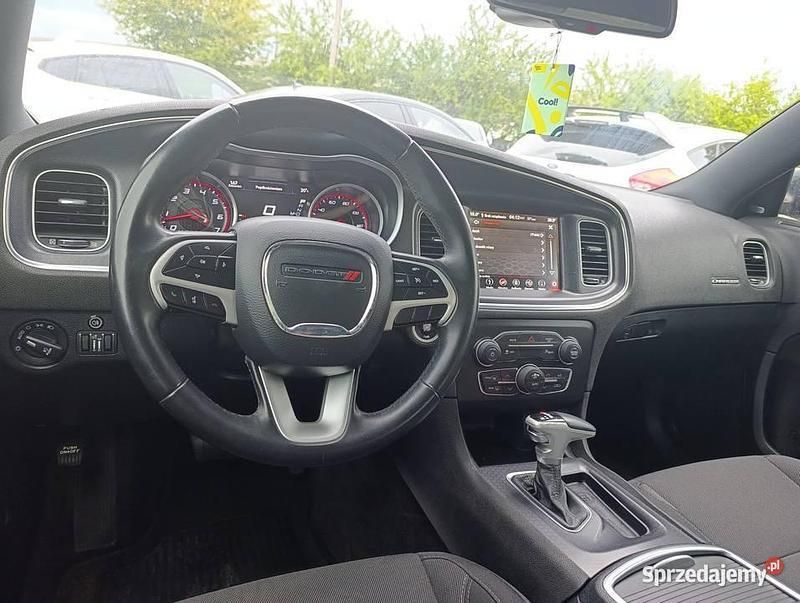 Używany 2017 Dodge Charger SXT Sedan/Limuzyna | 84 900 zł - Obraz 1/4