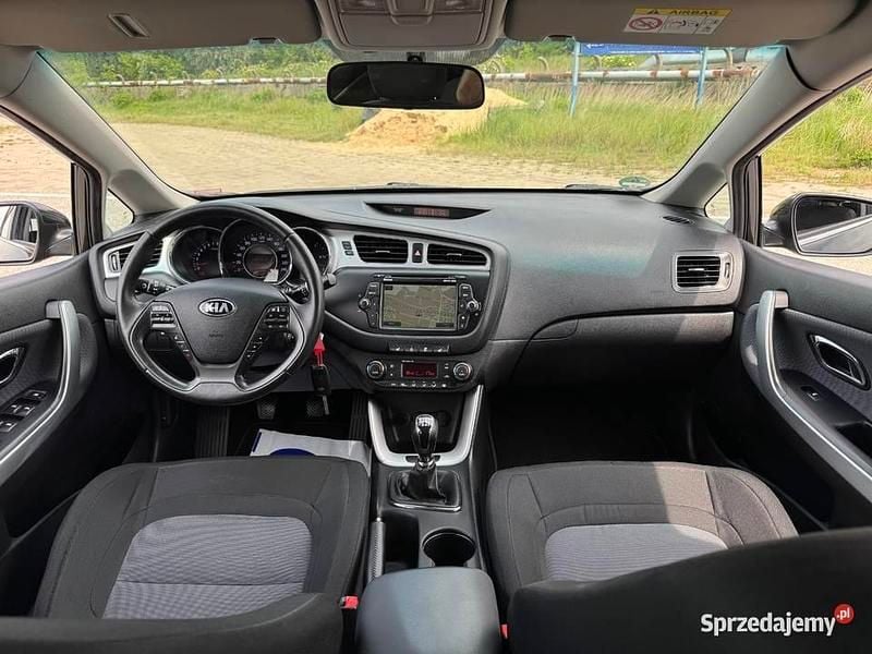 Czarny Używany 2014 Kia Ceed Kombi | 33 950 zł (Uczciwa cena) - Obraz 1/4
