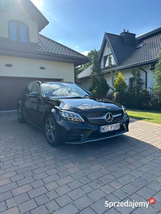 Czarny Używany 2019 Mercedes C200 AMG line Kombi | 79 500 zł (Dobra cena) - Obraz 1/4