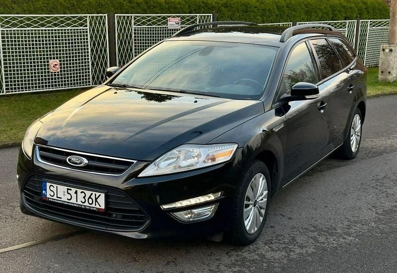 Czarny Używany 2011 Ford Mondeo Kombi | 26 900 zł - Obraz 1/4