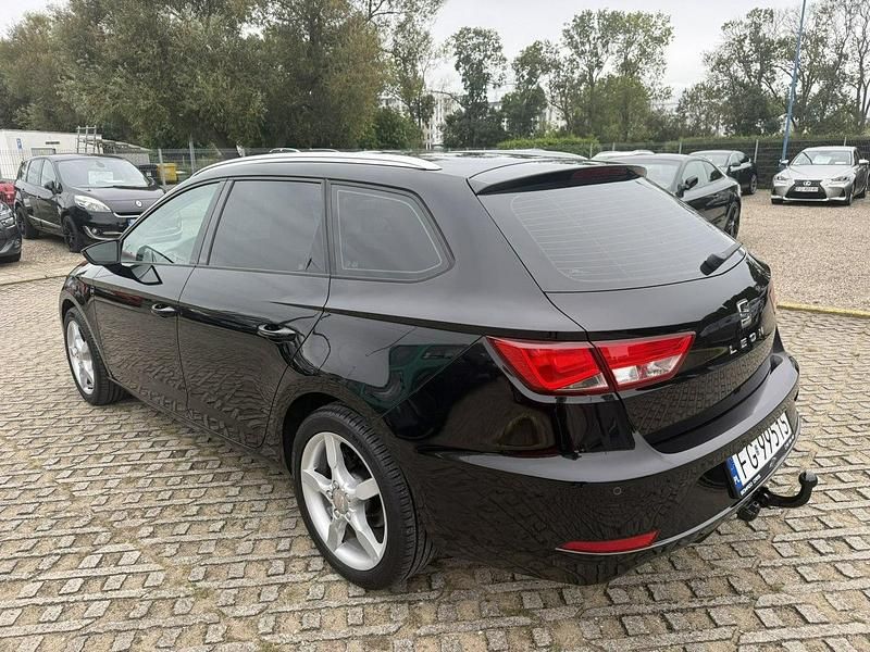 Używany Seat Leon 150 KM (110 kW) 2018 Czarny Kombi