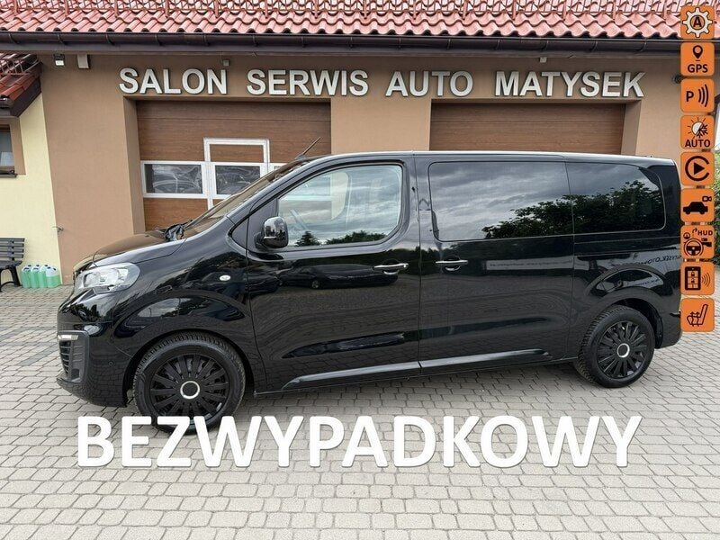 Czarny Używany 2018 Peugeot Traveller Minivan | 99 900 zł (Uczciwa cena) - Obraz 1/4