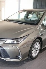 Używany Toyota Corolla Comfort 122 KM (89 kW) 2019 Szary Sedan/Limuzyna