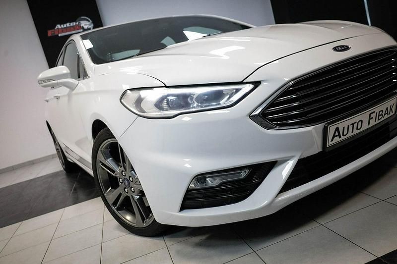 Używany Ford Fusion Sport 320 KM (235 kW) 2017 Biały Sedan/Limuzyna