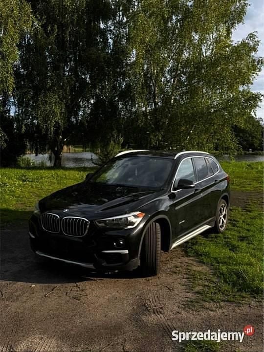 Czarny Używany 2018 BMW X1 SUV | 73 900 zł (Uczciwa cena) - Obraz 1/4