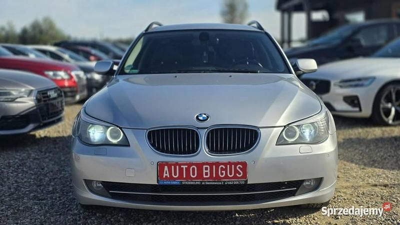 Srebrny (metalik) Używany 2008 BMW 525 Kombi | 18 900 zł - Obraz 1/4