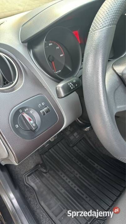 Używany Seat Ibiza 2010 Czarny Hatchback