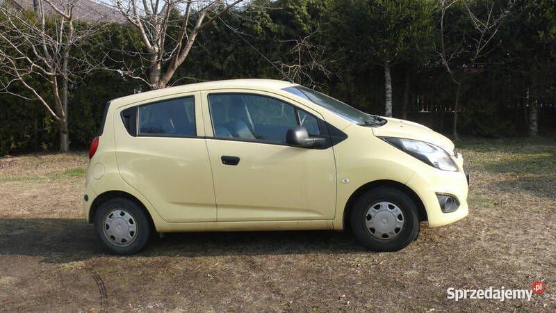 Żółty Używany 2012 Chevrolet Spark Hatchback | 13 500 zł (Uczciwa cena) - Obraz 1/4