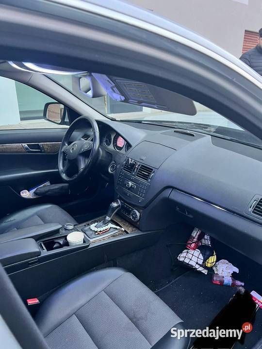 Używany 2007 Mercedes C280 Sedan/Limuzyna | 10 500 zł - Obraz 1/4